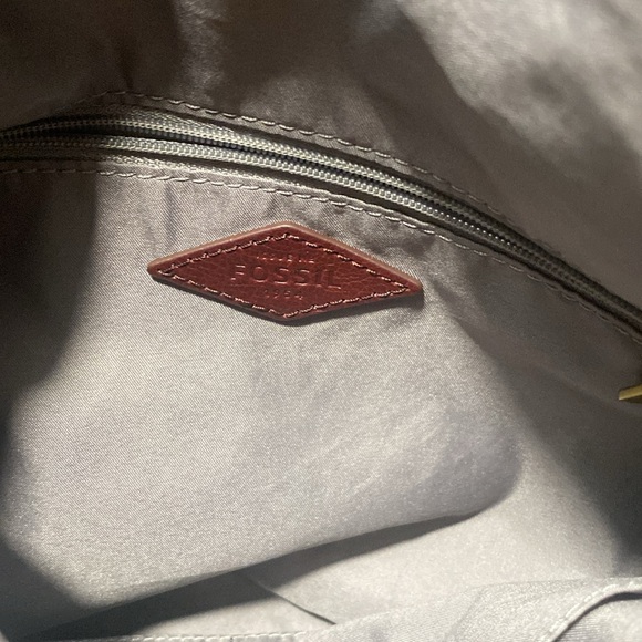 Fossil Shoulder Crossbody - Picture 4 of 8